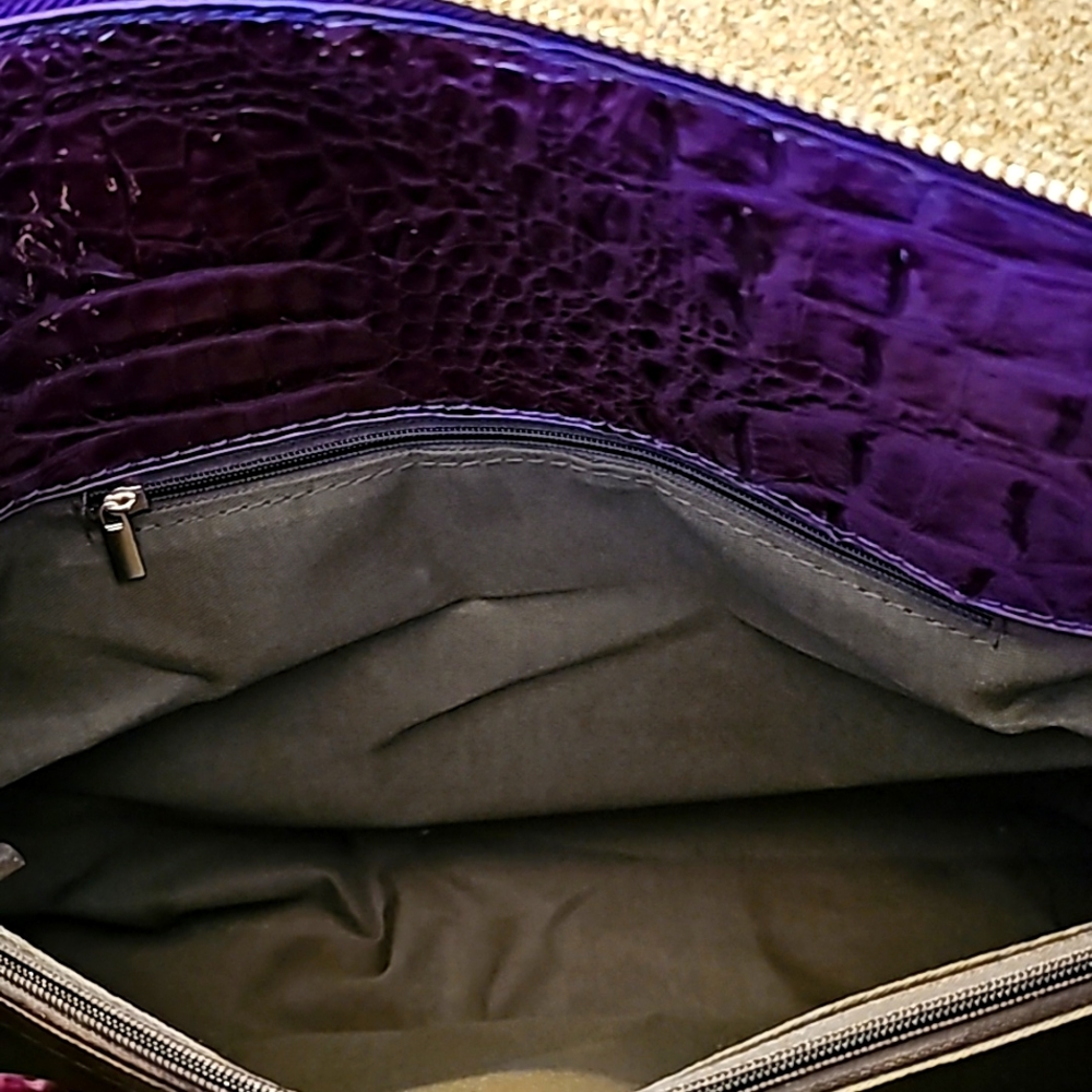 LIKE NEW! Handbag - Picture 14 of 16